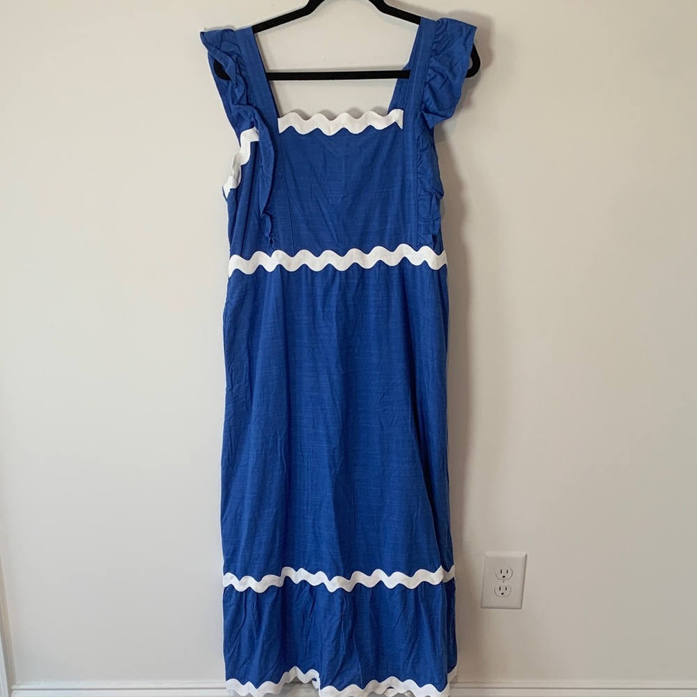 Zesica midi dress Blue and White Ruffle Trim XL NWT smocked back